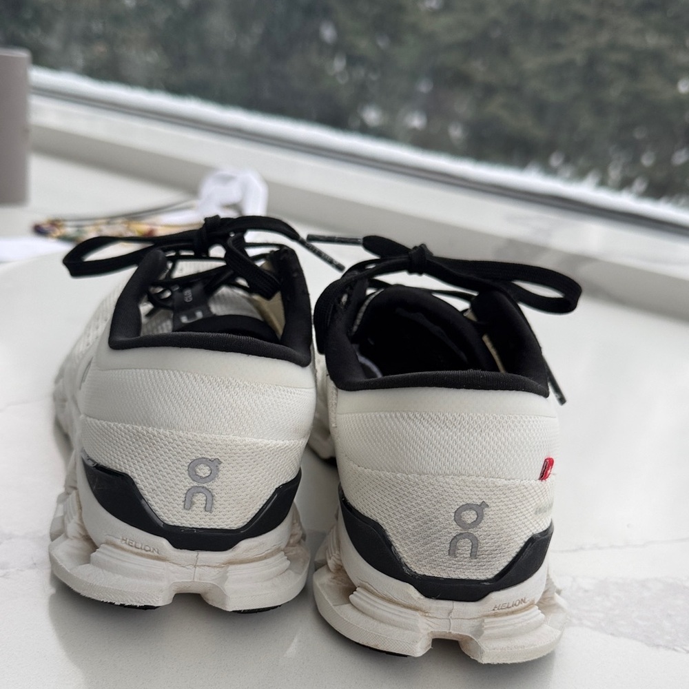 On Running Cloud X Cloudtec Black and White Performance Sneakers - Picture 3 of 9